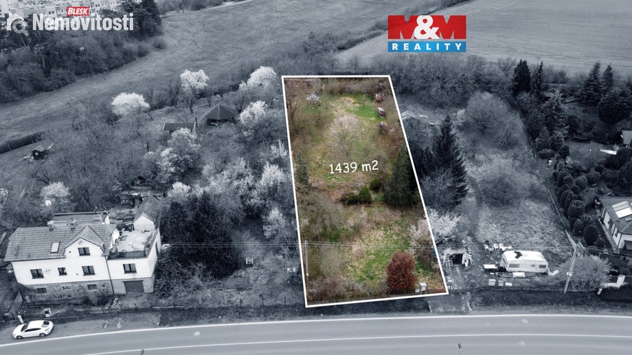 Prodej stavebního pozemku 1 439 m², Králův Dvůr