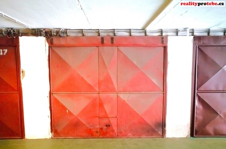 Pronájem garáže 17 m², Kladno