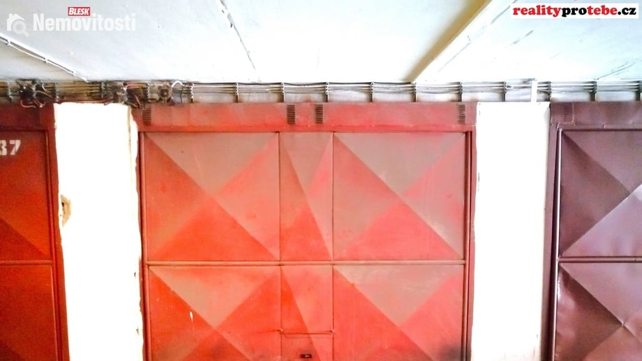 Pronájem garáže 17 m², Kladno