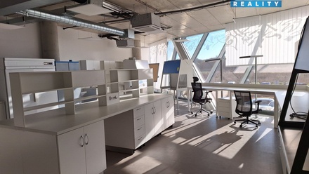 Pronájem komerční nemovitosti 70 m², Zlatníky-Hodkovice