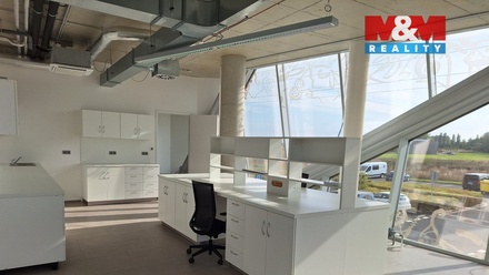 Pronájem komerční nemovitosti 70 m², Zlatníky-Hodkovice