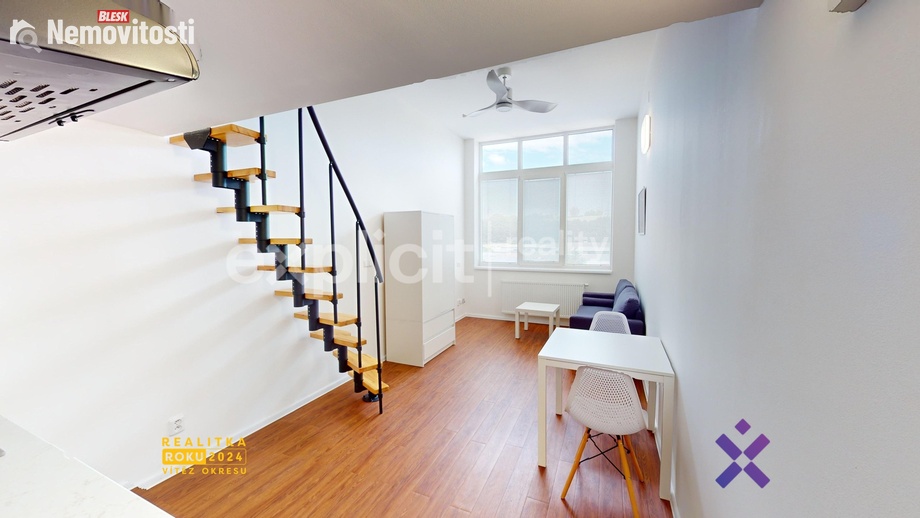 Pronájem bytu 1+kk 29 m², Zlín