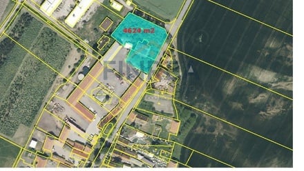 Prodej rodinného domu 1 000 m², Dubčany