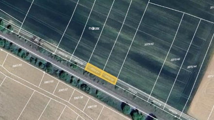 Prodej pole 2 932 m², Moravský Krumlov