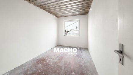 Pronájem skladu 588 m², Chrášťany