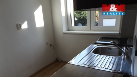 Pronájem bytu 1+1 28 m², Petřvald