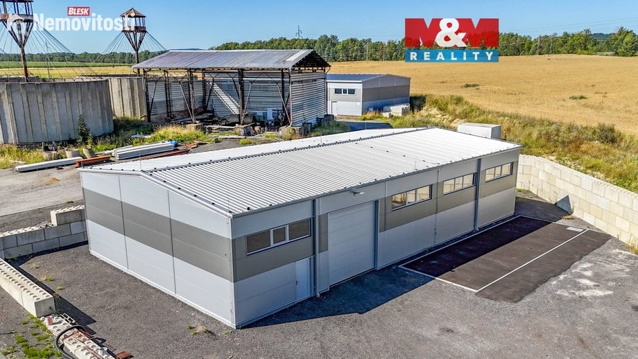 Pronájem výrobního prostoru 401 m², Trstěnice