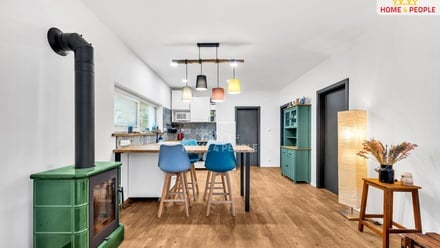 Prodej chaty 58 m², Káraný