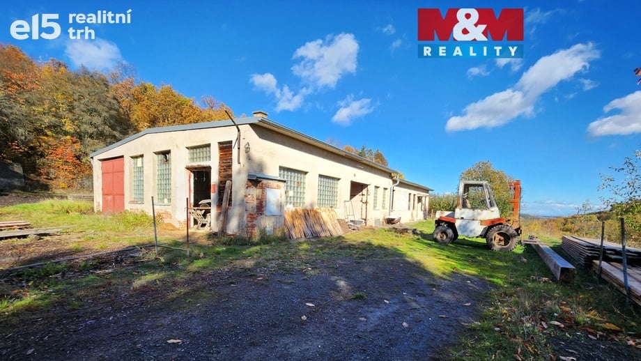 Prodej výrobního prostoru 308 m², Vroutek