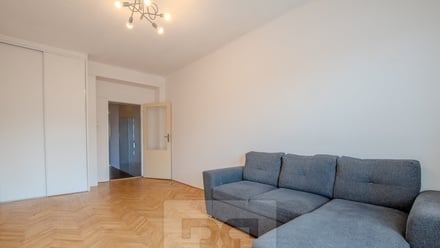 Pronájem bytu 2+1 44 m², Praha - Holešovice