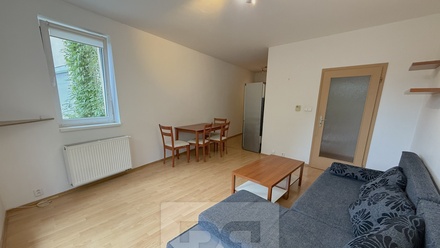 Pronájem bytu 2+kk 47 m², Praha - Hostivař