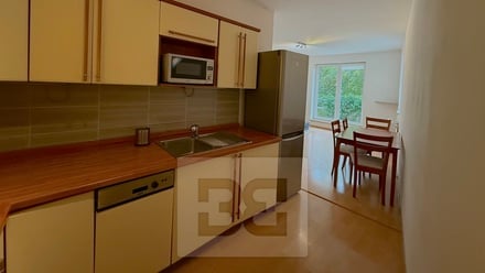 Pronájem bytu 2+kk 47 m², Praha - Hostivař