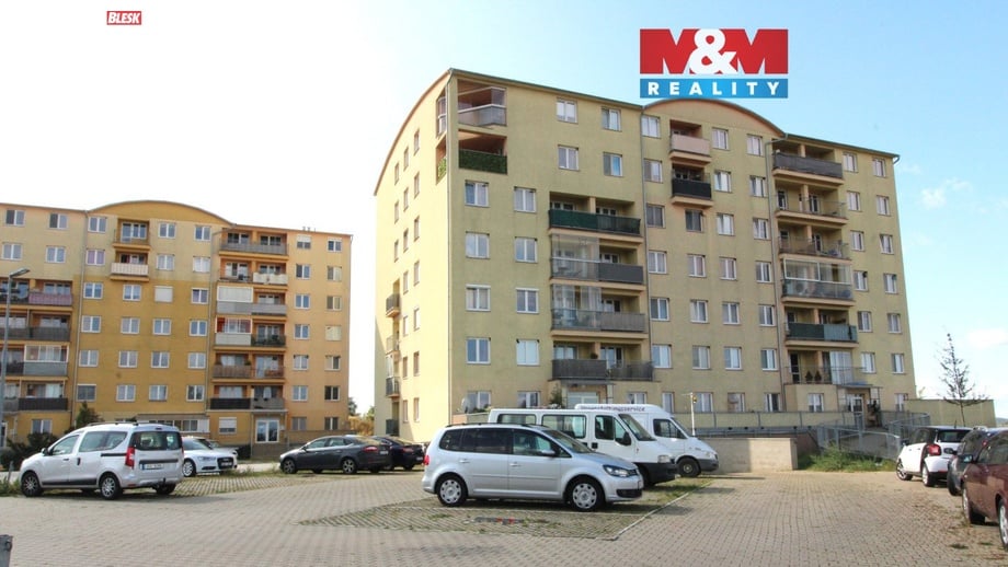 Pronájem bytu 1+kk 29 m², Klecany