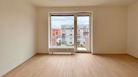 Pronájem bytu 1+kk 32 m², Hostivice