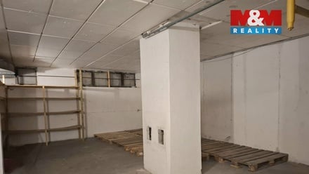 Pronájem skladu 80 m², Praha 4