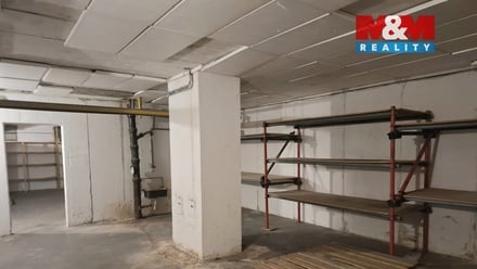 Pronájem skladu 80 m², Praha 4