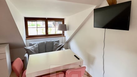 Pronájem bytu 1+1 35 m², Karlštejn