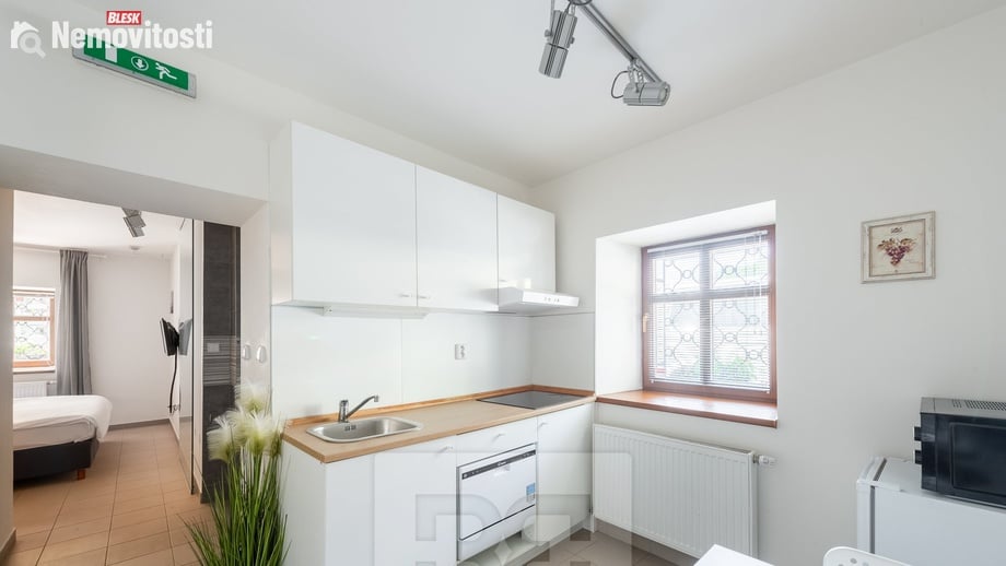 Pronájem bytu 1+1 27 m², Karlštejn