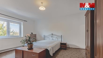 Prodej rodinného domu 196 m², Obytce