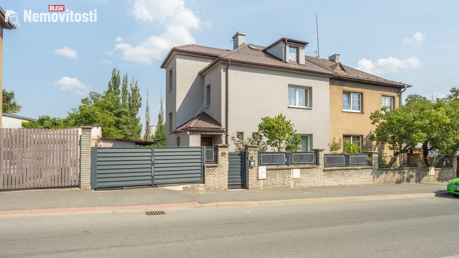 Prodej rodinného domu 180 m², Kladno