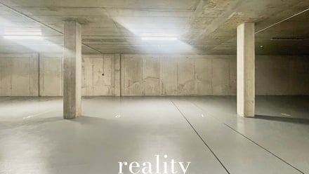 Pronájem garážového stání 16 m², Znojmo