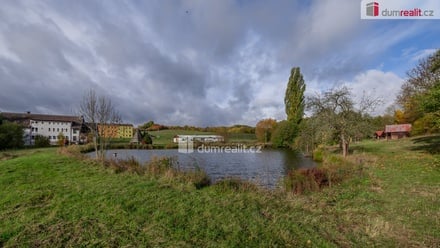 Prodej rybníku 4 174 m², Valeč