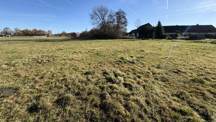 Prodej stavebního pozemku 1 143 m², Mladošovice