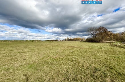 Prodej stavebního pozemku 1 143 m², Mladošovice