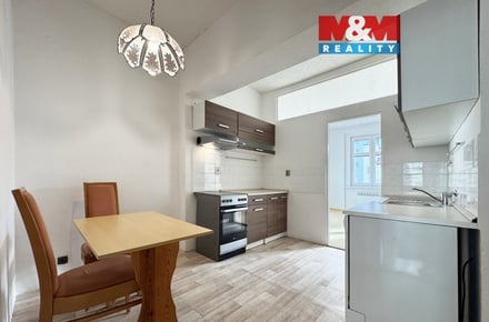 Prodej bytu 2+1 56 m², Karlovy Vary