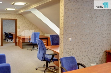 Pronájem kanceláře 75 m², Karlovy Vary