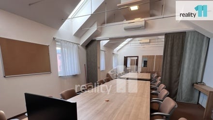 Pronájem kanceláře 81 m², Karlovy Vary