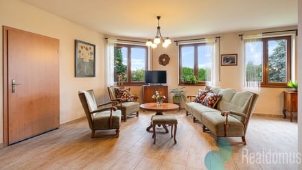 Prodej rodinného domu 196 m², Srubec