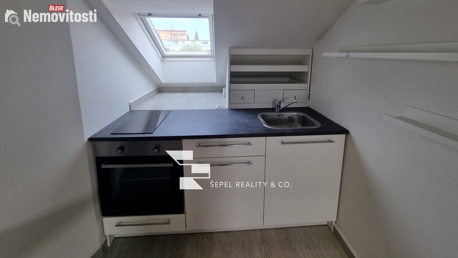 Pronájem bytu 2+kk 54 m², Brno - Židenice