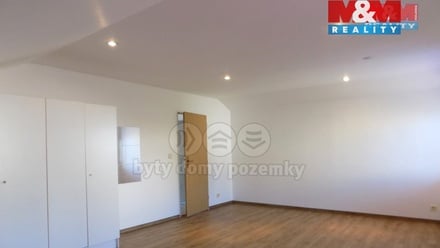Pronájem bytu 3+1 84 m², Beroun
