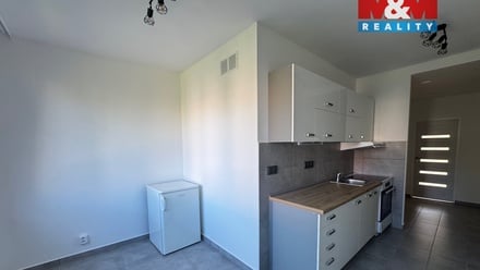 Pronájem bytu 2+1 62 m², Doksy