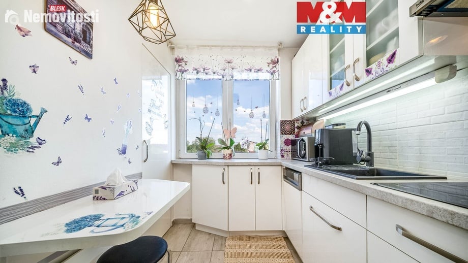 Prodej bytu 3+1 70 m², Kněžmost