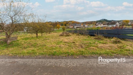 Prodej stavebního pozemku 746 m², Knínice