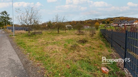 Prodej stavebního pozemku 746 m², Knínice