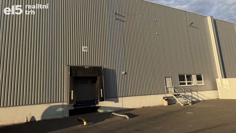 Pronájem skladu 908 m², Zdiby