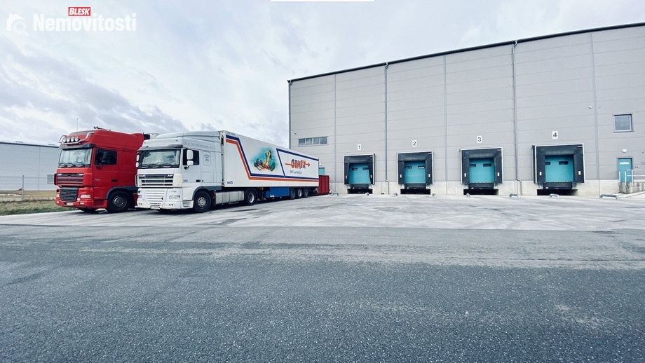 Pronájem skladu 1 500 m², Tábor