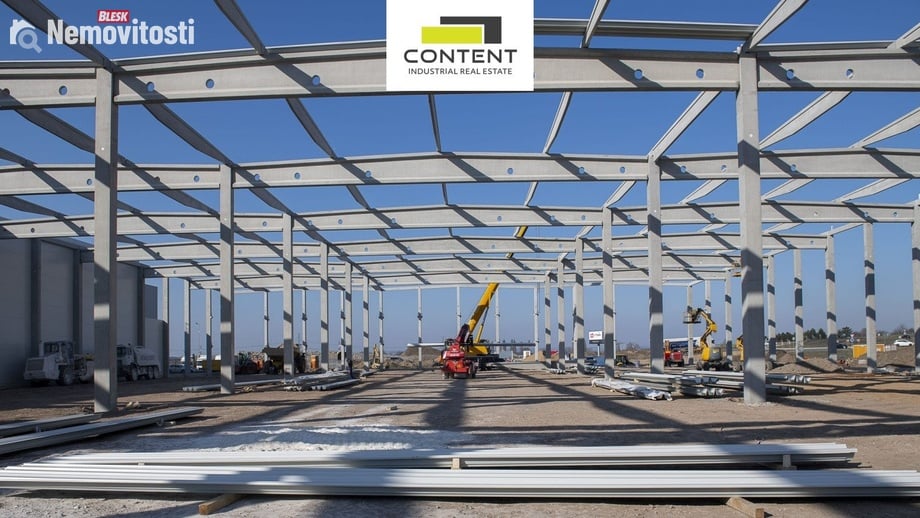 Pronájem skladu 37 517 m², Blučina