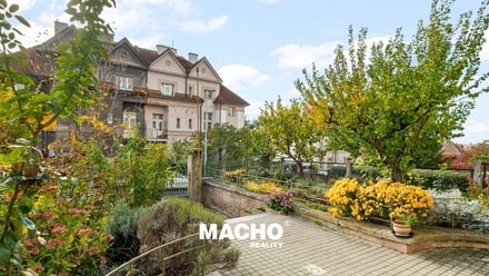 Pronájem bytu 1+kk 37 m², Praha - Vinohrady