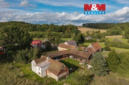 Prodej rodinného domu 818 m², Lipová