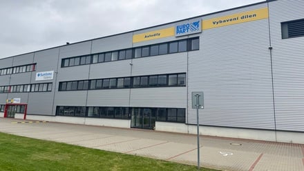 Pronájem obchodního prostoru 1 400 m², Praha