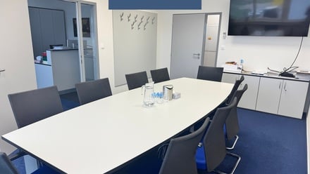 Pronájem kanceláře 1 400 m², Praha