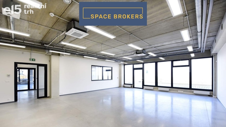 Pronájem kanceláře 2 000 m², Praha