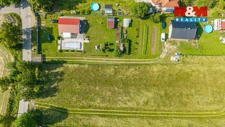 Prodej stavebního pozemku 1 100 m², Hrusice