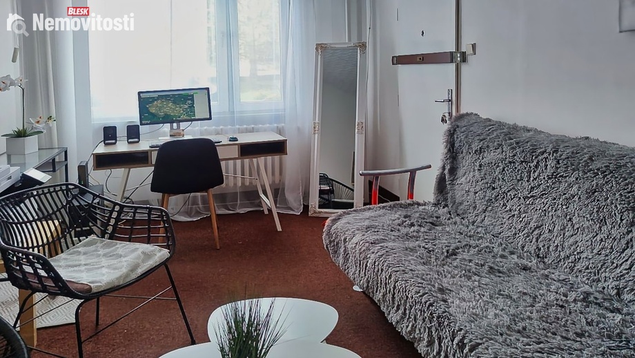 Pronájem kanceláře 12 m², Praha - Troja