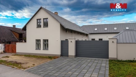 Prodej rodinného domu 235 m², Přerov nad Labem