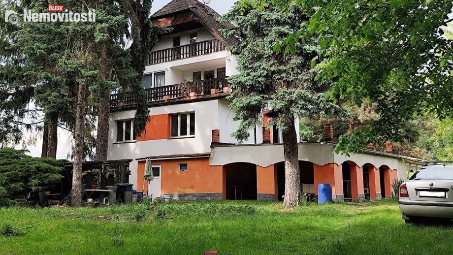 Prodej rodinného domu 370 m², Dolany nad Vltavou